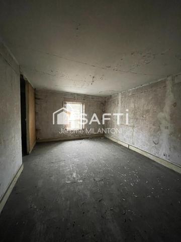 Spécial investisseur, à moins de 5mn axe A31, proche gare SNCF et commodités...