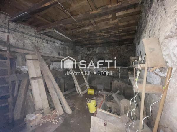 Spécial investisseur, à moins de 5mn axe A31, proche gare SNCF et commodités...