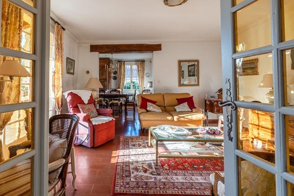 Maison à vendre à Carpentras 7 pièces 177 m²