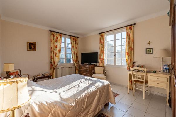 Maison à vendre à Carpentras 7 pièces 177 m²