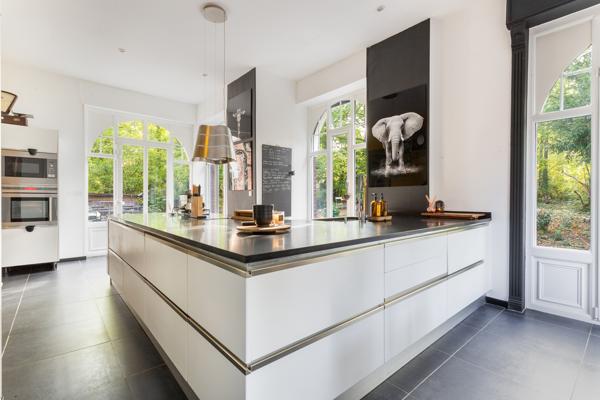 Maison 16 pièces - 458 m² Exclusivité efficity