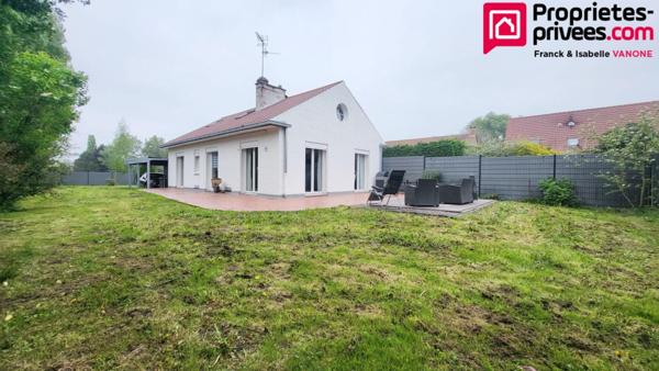 Maison Individuelle type plain pied - 3 chambres - jardin - garage - cave - 82 m² habitables (120m² utiles)