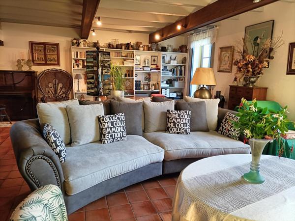 Magnifique maison en pierre sur la commune de Le Gua (Dercie)