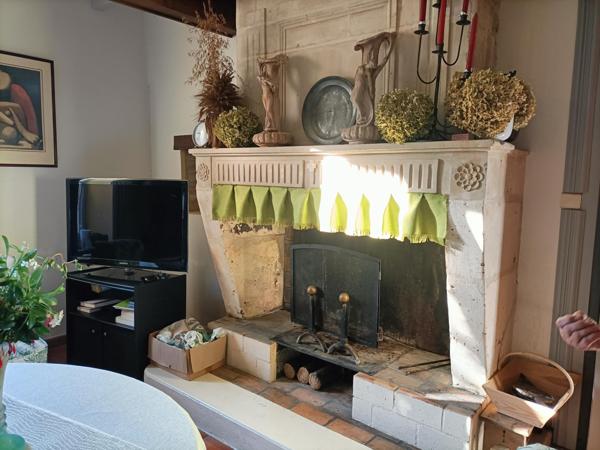 Magnifique maison en pierre sur la commune de Le Gua (Dercie)