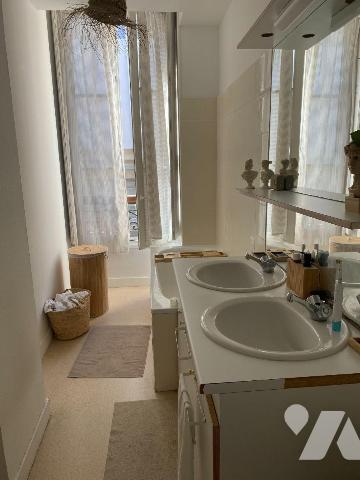 VENTE IMMO-INTERACTIF- BORDEAUX (33000) 6, place de la Ferme de Richemont -
Un immeuble de rap...