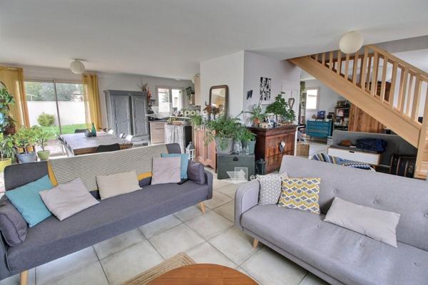 Maison Saint Symphorien 6 pièce(s) 148.43 m2