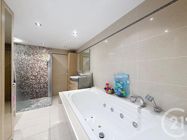 Maison à vendre  7 pièces - 174 m2 ST ANDRE LES VERGERS - 10