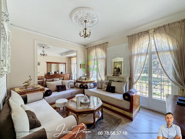 Appartement
         5 pièces
        - 98 m² 273 000 € *