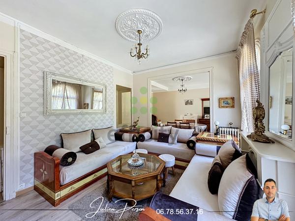 Appartement
         5 pièces
        - 98 m² 273 000 € *