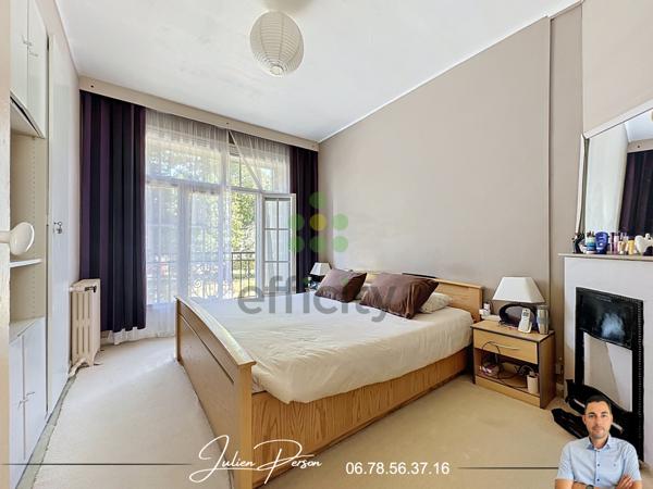 Appartement
         5 pièces
        - 98 m² 273 000 € *