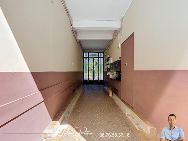 Appartement
         5 pièces
        - 98 m² 273 000 € *