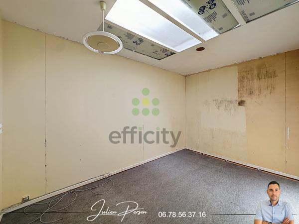 Appartement
         5 pièces
        - 98 m² 273 000 € *