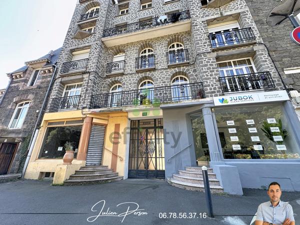 Appartement
         5 pièces
        - 98 m² 273 000 € *