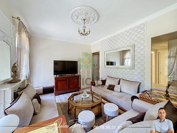 Appartement
         5 pièces
        - 98 m² 273 000 € *