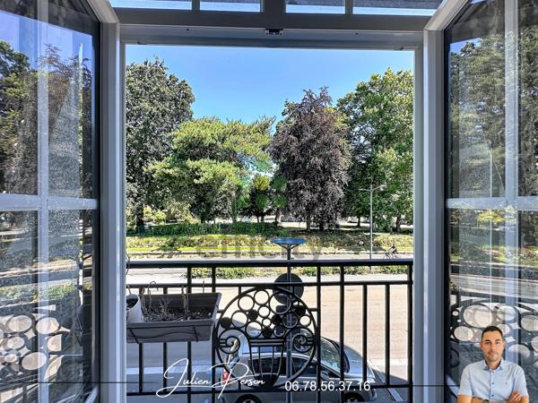 Appartement
         5 pièces
        - 98 m² 273 000 € *