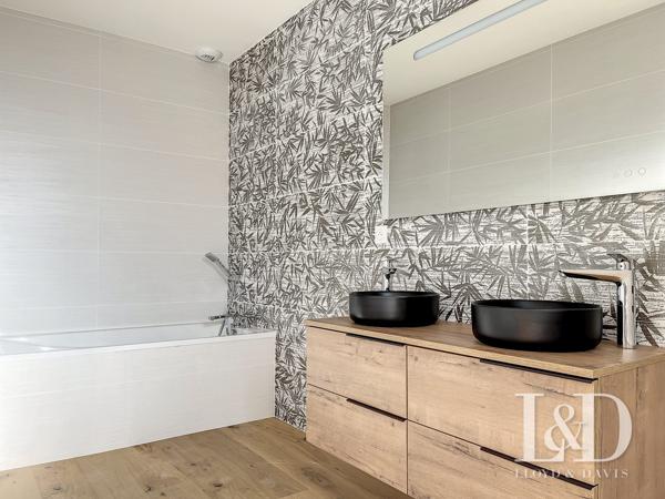 VAUX SUR MER-PONTAILLAC / villa  216 m² 4 chambres, bel apperçu mer