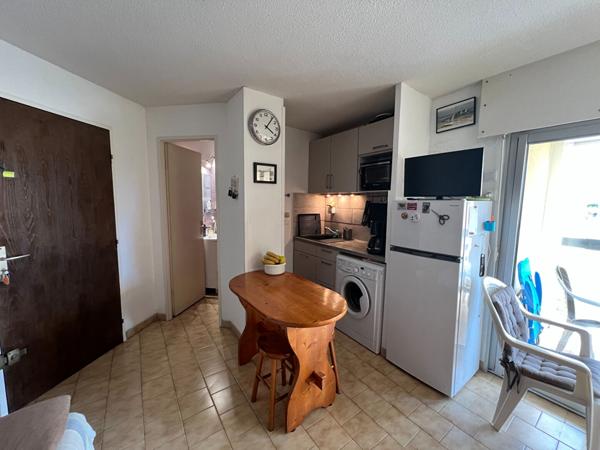 À Vendre 2 pièces meublé avec vue mer