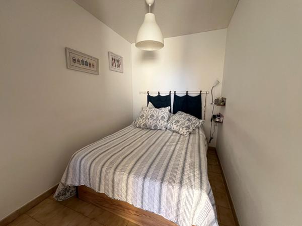 À Vendre 2 pièces meublé avec vue mer