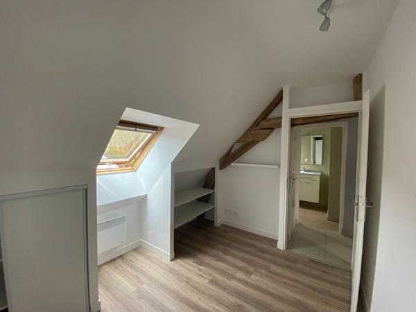 Maison de caractère rénovée avec pierres apparentes ? Limite Semoy