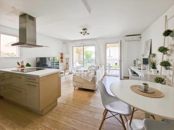 Appartement à vendre 3 pièces MALLEMORT (13)