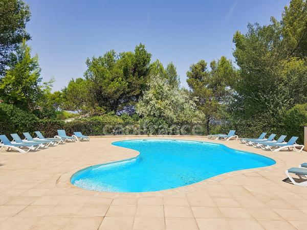 Appartement à vendre 3 pièces MALLEMORT (13)