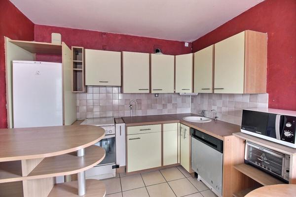 Appartement 2 pièces à vendre à Massy - Secteur Villaine - balcon, cave