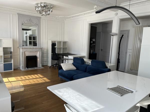 Levallois-Perret (92300) Appartement en étoile de type F3 à louer meublé !