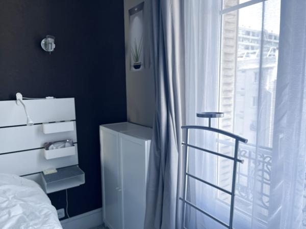 Levallois-Perret (92300) Appartement en étoile de type F3 à louer meublé !