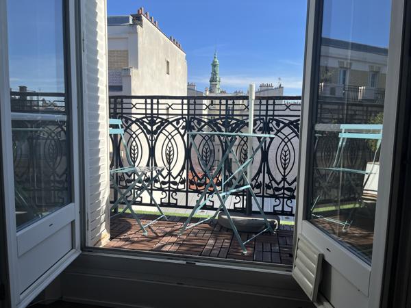 Levallois-Perret (92300) Appartement en étoile de type F3 à louer meublé !