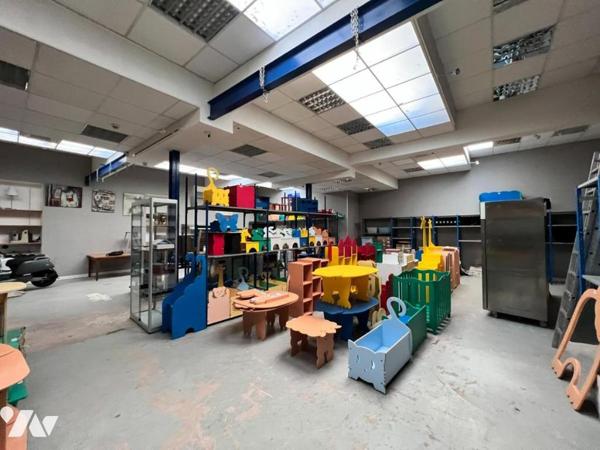 Immeuble à usage mixte 377 m² 92500 RUEIL-MALMAISON