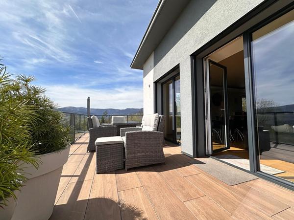 Appartement - 5 pièces - 127 m²