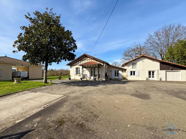 Dpt Gers (32), à vendre BARCELONNE DU GERS Maison T5 de 155 m² habitables + grands garages, dépendances et piscine sur 8678 m² de terrain, au calme