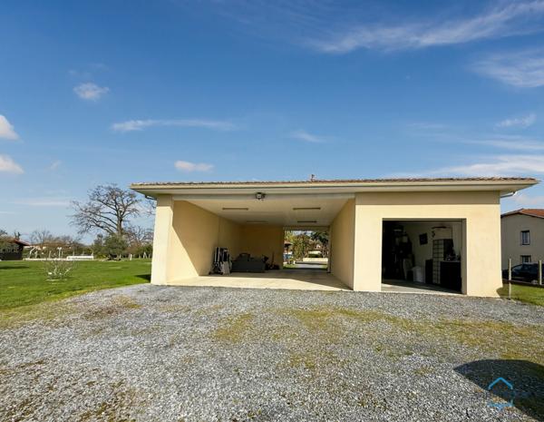 Dpt Gers (32), à vendre BARCELONNE DU GERS Maison T5 de 155 m² habitables + grands garages, dépendances et piscine sur 8678 m² de terrain, au calme