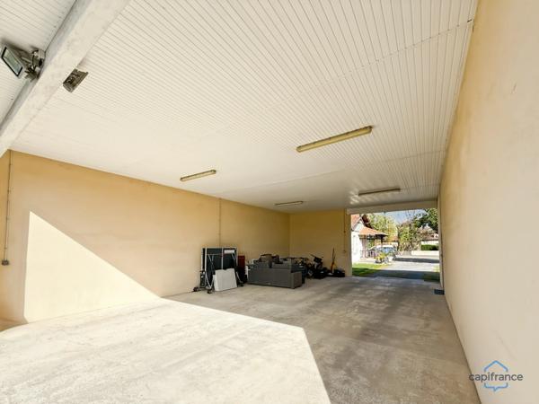 Dpt Gers (32), à vendre BARCELONNE DU GERS Maison T5 de 155 m² habitables + grands garages, dépendances et piscine sur 8678 m² de terrain, au calme