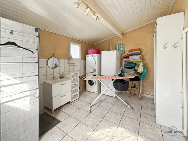 Dpt Gers (32), à vendre BARCELONNE DU GERS Maison T5 de 155 m² habitables + grands garages, dépendances et piscine sur 8678 m² de terrain, au calme