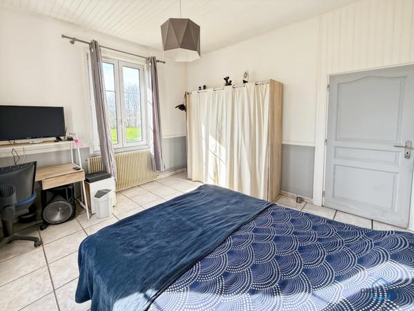 Dpt Gers (32), à vendre BARCELONNE DU GERS Maison T5 de 155 m² habitables + grands garages, dépendances et piscine sur 8678 m² de terrain, au calme