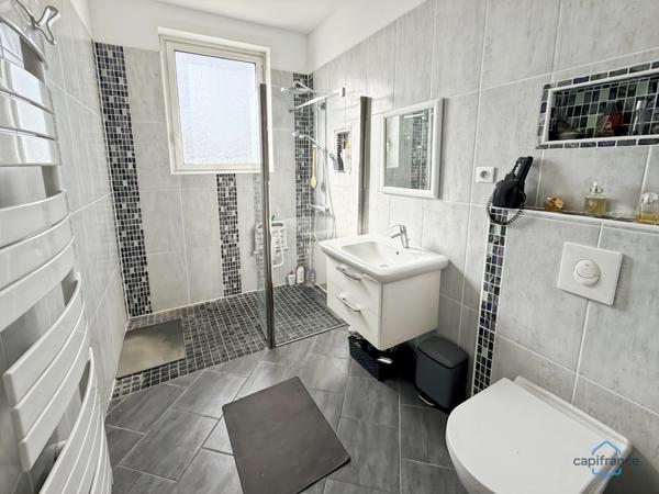 Dpt Gers (32), à vendre BARCELONNE DU GERS Maison T5 de 155 m² habitables + grands garages, dépendances et piscine sur 8678 m² de terrain, au calme