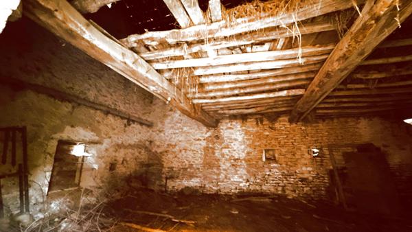 Thory (89200) Ancien corps de ferme à renover avec dépendances et jardin de 447 m2 au prix de 58 000 € F.A.I. secteur THORY