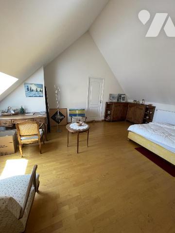 Pavillon, 5 chambres, garage, jardin.