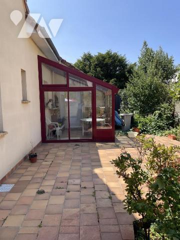 Pavillon, 5 chambres, garage, jardin.