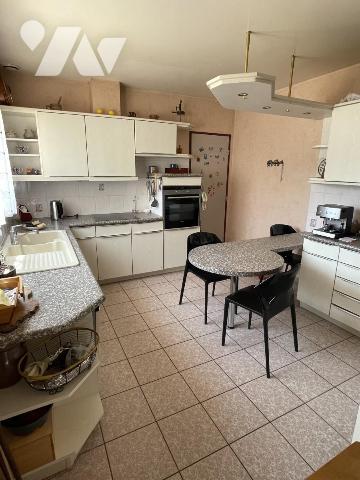 Pavillon, 5 chambres, garage, jardin.