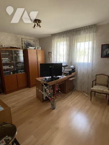 Pavillon, 5 chambres, garage, jardin.