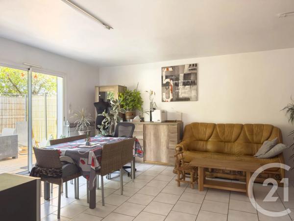 Maison à vendre  4 pièces - 81,43 m 2   OLONNE SUR MER  - 85