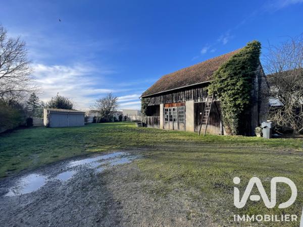 Immeuble à vendre 339 m² Sancergues