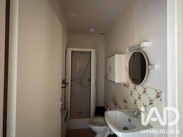 Immeuble à vendre 339 m² Sancergues