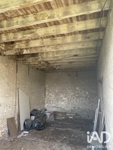 Immeuble à vendre 339 m² Sancergues