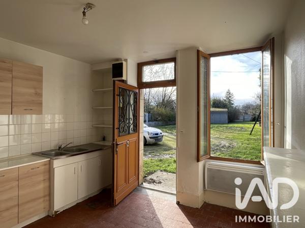 Immeuble à vendre 339 m² Sancergues