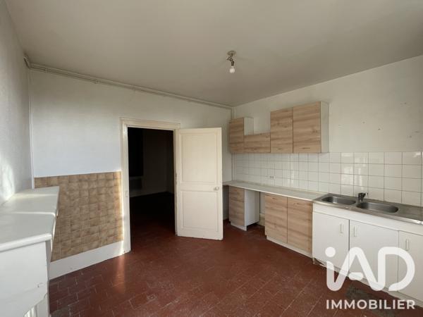 Immeuble à vendre 339 m² Sancergues