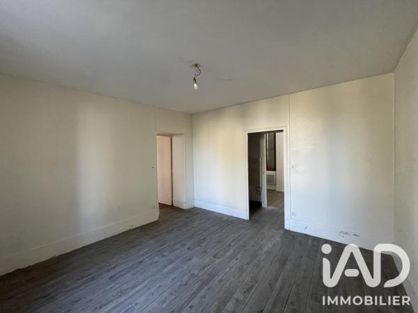Immeuble à vendre 339 m² Sancergues