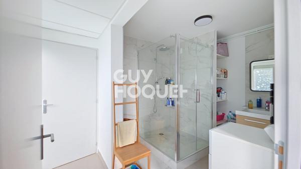 Appartement à vendre de 5 pièces de 104.7 m² avec jardin et garage
